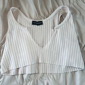 Pretty Little Thing Deep V crop tank top